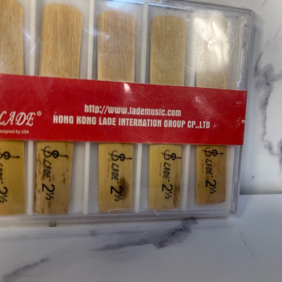 Vintage Unopened SAFIGLE Clarinet Reed Holder 10piece - Picture 3 of 3